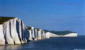 Les-Seven-Sisters,-falaises-de-craie-entre-Seaford-et-Eastbourne-©VisitBritain-Charlie-Waite